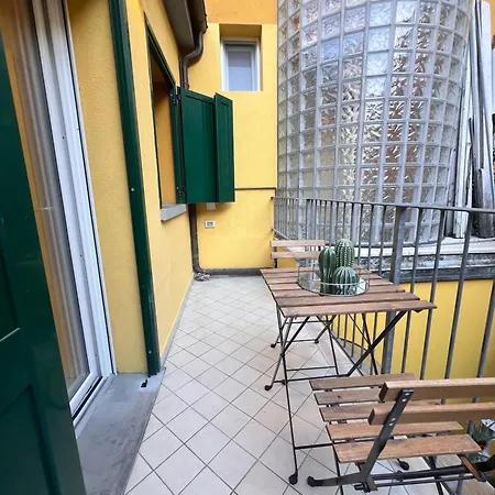 Saragozza 223 Deluxe Apartment